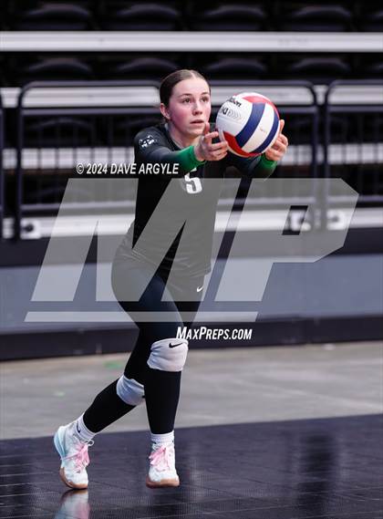 Thumbnail 3 in Payson vs. Hillcrest (UHSAA 4A Second Round) photogallery.