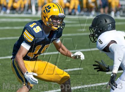 Thumbnail 2 in Paramus Catholic @ St. Ignatius photogallery.