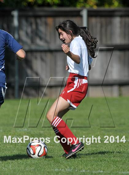 Thumbnail 3 in Trinity Prep @ Sacramento Country Day photogallery.