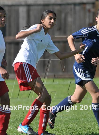 Thumbnail 2 in Trinity Prep @ Sacramento Country Day photogallery.
