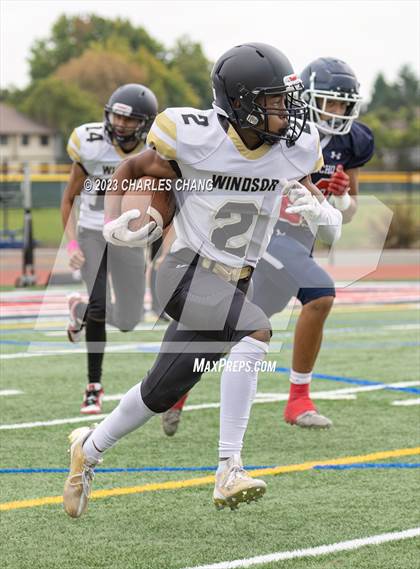 Thumbnail 2 in Windsor @ Rancho Cotate photogallery.