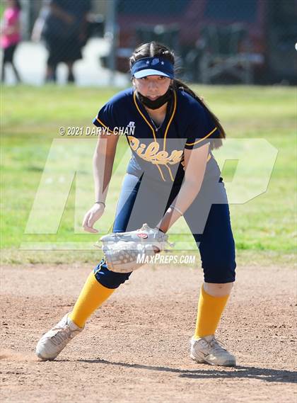 Thumbnail 1 in Schurr @ Montebello photogallery.