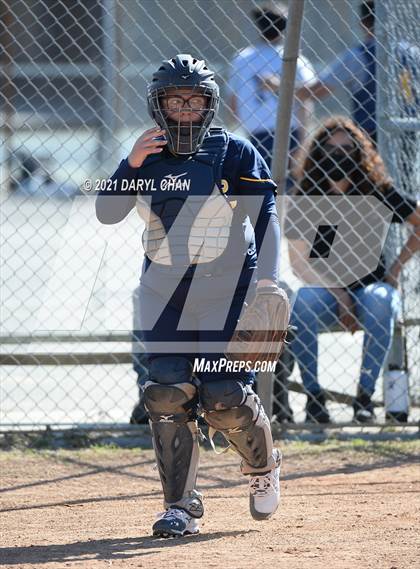 Thumbnail 1 in Schurr @ Montebello photogallery.