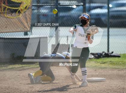 Thumbnail 1 in Schurr @ Montebello photogallery.