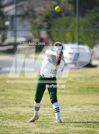 Thumbnail 2 in Schurr @ Montebello photogallery.