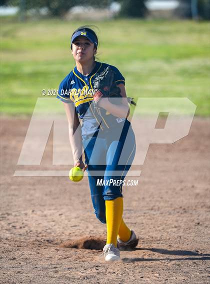 Thumbnail 2 in Schurr @ Montebello photogallery.