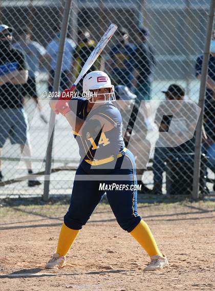 Thumbnail 1 in Schurr @ Montebello photogallery.