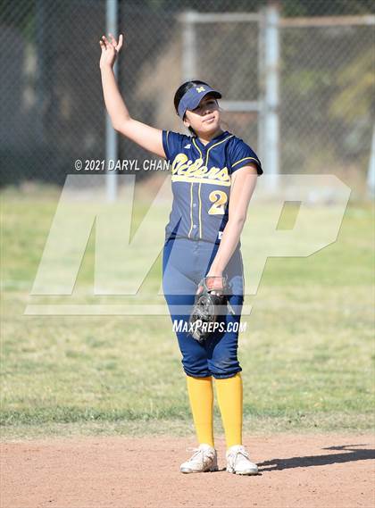 Thumbnail 2 in Schurr @ Montebello photogallery.