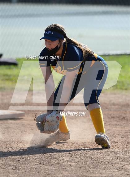 Thumbnail 3 in Schurr @ Montebello photogallery.