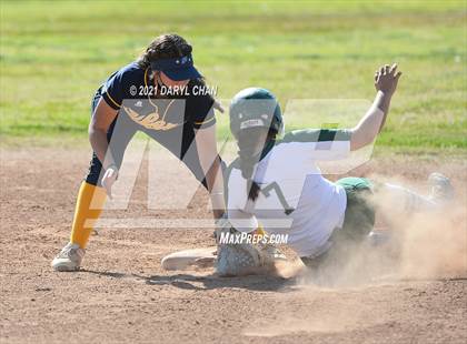 Thumbnail 2 in Schurr @ Montebello photogallery.