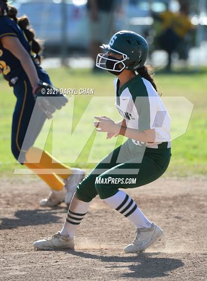 Thumbnail 1 in Schurr @ Montebello photogallery.