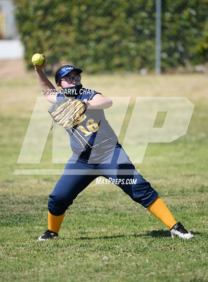 Thumbnail 3 in Schurr @ Montebello photogallery.