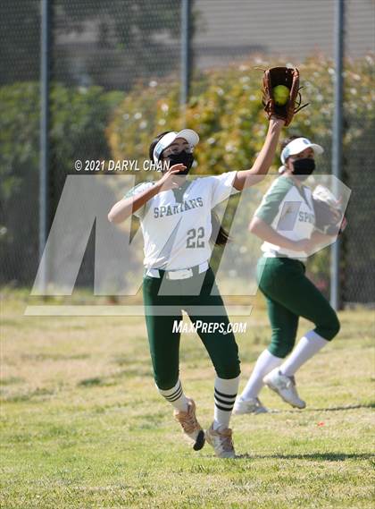 Thumbnail 1 in Schurr @ Montebello photogallery.