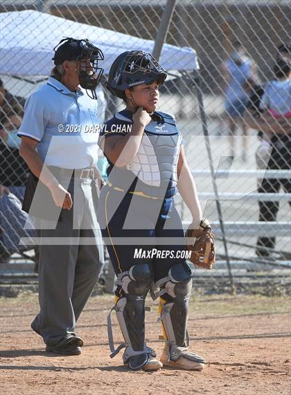 Thumbnail 2 in Schurr @ Montebello photogallery.