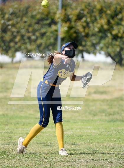 Thumbnail 3 in Schurr @ Montebello photogallery.