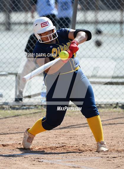 Thumbnail 1 in Schurr @ Montebello photogallery.