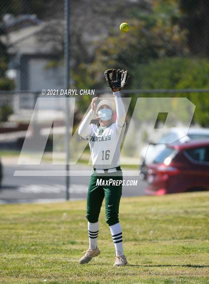 Thumbnail 1 in Schurr @ Montebello photogallery.
