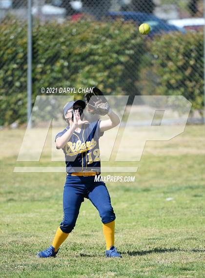 Thumbnail 2 in Schurr @ Montebello photogallery.