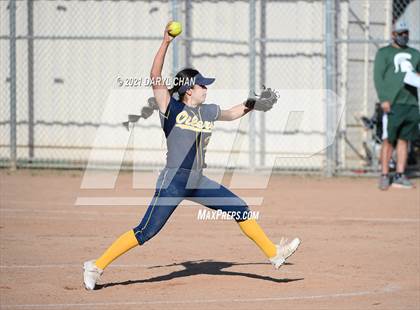 Thumbnail 2 in Schurr @ Montebello photogallery.