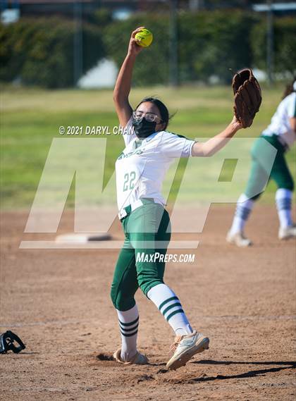 Thumbnail 1 in Schurr @ Montebello photogallery.