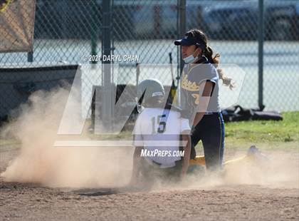 Thumbnail 1 in Schurr @ Montebello photogallery.