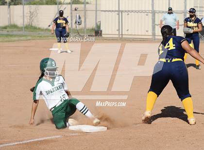Thumbnail 1 in Schurr @ Montebello photogallery.