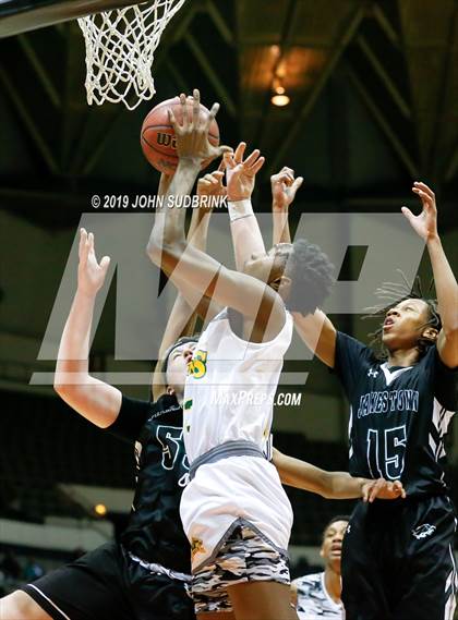 Thumbnail 1 in Jamestown vs Bethel  (Iverson Holiday Crossover Showcase) photogallery.
