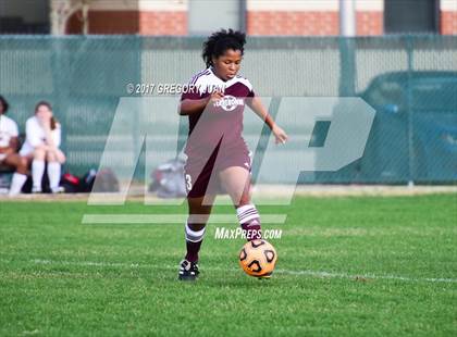 Thumbnail 3 in Benjamin Franklin vs. Terrebonne (LHSAA Division II 2nd Round Playoff) photogallery.