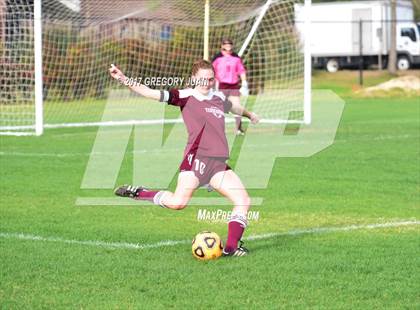 Thumbnail 3 in Benjamin Franklin vs. Terrebonne (LHSAA Division II 2nd Round Playoff) photogallery.