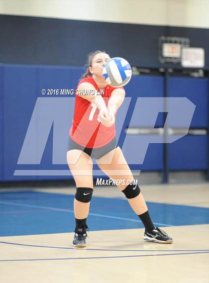 Thumbnail 2 in Santa Clarita Christian vs. Capistrano Valley Christian (CIF SS D9 Quarterfinal Playoff) photogallery.