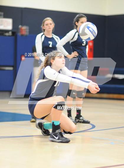 Thumbnail 2 in Santa Clarita Christian vs. Capistrano Valley Christian (CIF SS D9 Quarterfinal Playoff) photogallery.