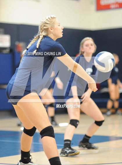Thumbnail 1 in Santa Clarita Christian vs. Capistrano Valley Christian (CIF SS D9 Quarterfinal Playoff) photogallery.