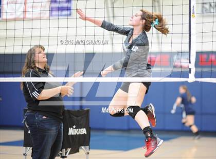 Thumbnail 3 in Santa Clarita Christian vs. Capistrano Valley Christian (CIF SS D9 Quarterfinal Playoff) photogallery.