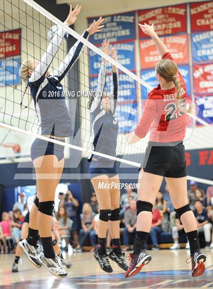 Thumbnail 1 in Santa Clarita Christian vs. Capistrano Valley Christian (CIF SS D9 Quarterfinal Playoff) photogallery.