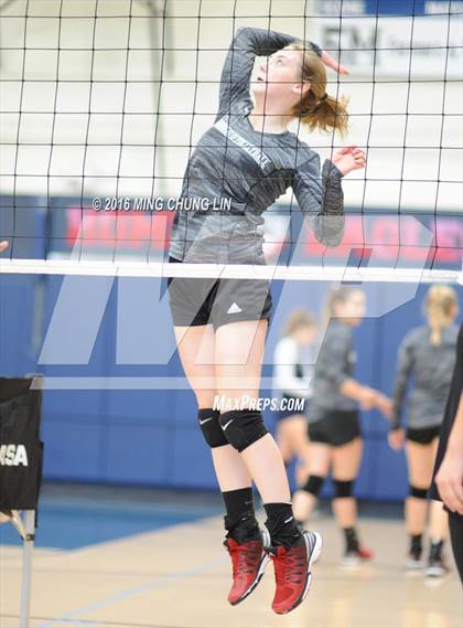 Thumbnail 2 in Santa Clarita Christian vs. Capistrano Valley Christian (CIF SS D9 Quarterfinal Playoff) photogallery.