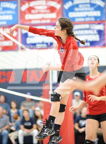 Thumbnail 2 in Santa Clarita Christian vs. Capistrano Valley Christian (CIF SS D9 Quarterfinal Playoff) photogallery.