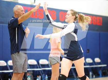 Thumbnail 1 in Santa Clarita Christian vs. Capistrano Valley Christian (CIF SS D9 Quarterfinal Playoff) photogallery.