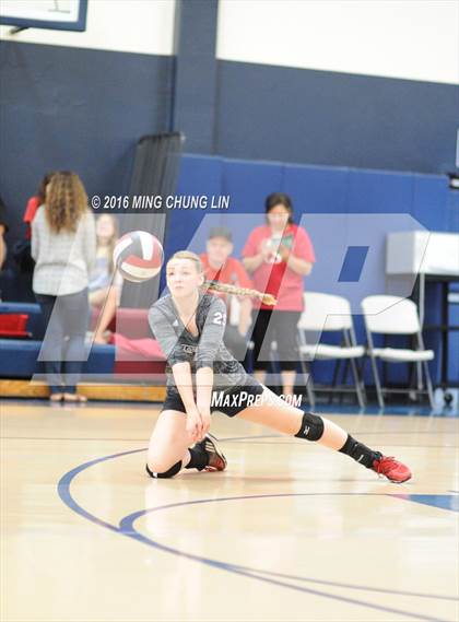 Thumbnail 2 in Santa Clarita Christian vs. Capistrano Valley Christian (CIF SS D9 Quarterfinal Playoff) photogallery.