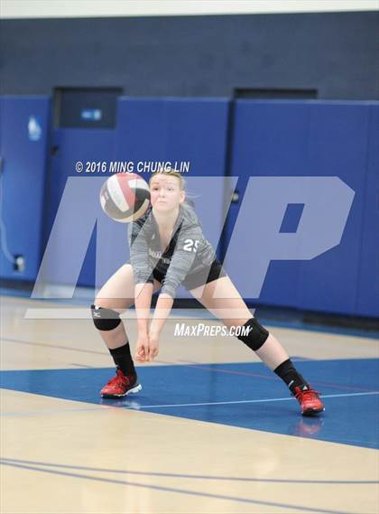 Thumbnail 2 in Santa Clarita Christian vs. Capistrano Valley Christian (CIF SS D9 Quarterfinal Playoff) photogallery.