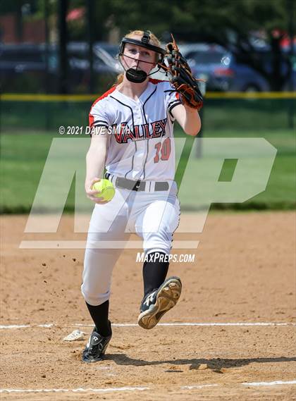 Thumbnail 3 in Valley vs Davenport West (Rick Doran Classic) photogallery.