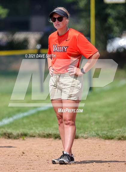 Thumbnail 3 in Valley vs Davenport West (Rick Doran Classic) photogallery.