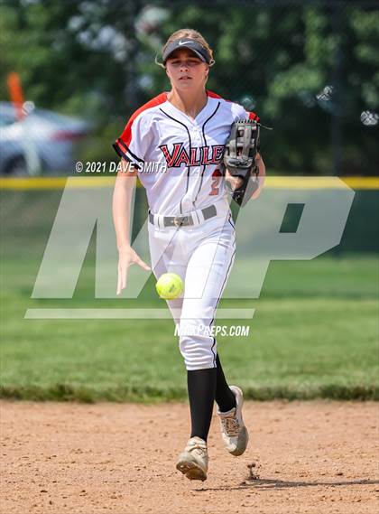 Thumbnail 2 in Valley vs Davenport West (Rick Doran Classic) photogallery.