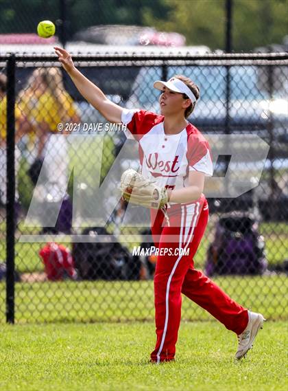 Thumbnail 1 in Valley vs Davenport West (Rick Doran Classic) photogallery.
