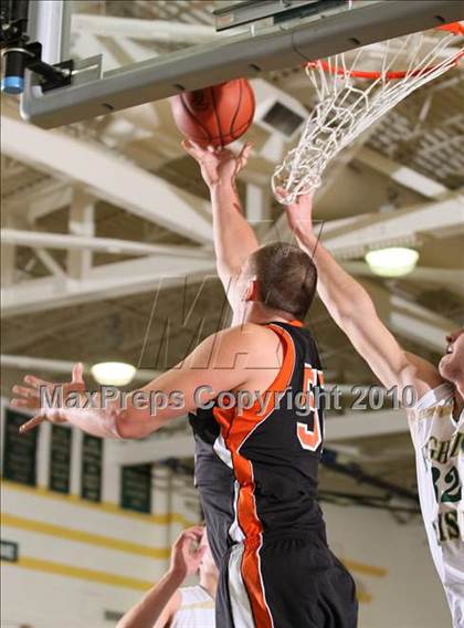 Thumbnail 1 in Powell @ Knoxville Catholic (Pilot Food-mart Invitational) photogallery.