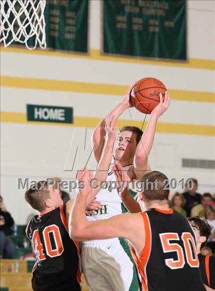 Thumbnail 1 in Powell @ Knoxville Catholic (Pilot Food-mart Invitational) photogallery.