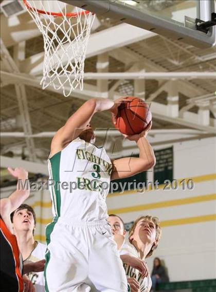 Thumbnail 2 in Powell @ Knoxville Catholic (Pilot Food-mart Invitational) photogallery.