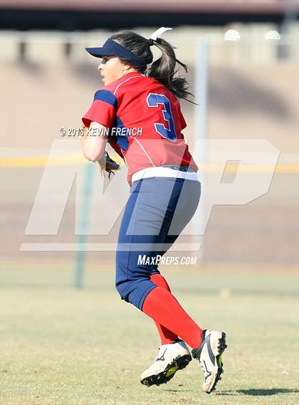 Thumbnail 3 in Centennial vs. Kellis photogallery.