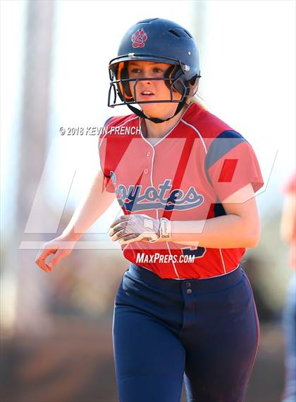Thumbnail 1 in Centennial vs. Kellis photogallery.