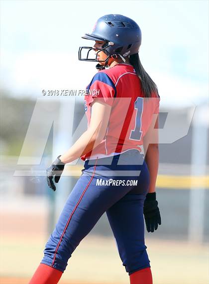 Thumbnail 1 in Centennial vs. Kellis photogallery.