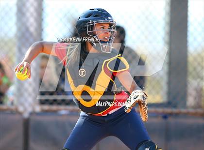 Thumbnail 3 in Centennial vs. Kellis photogallery.